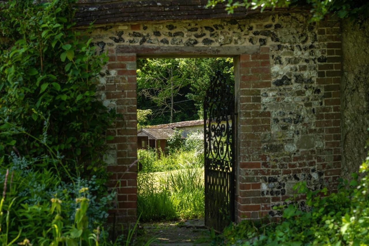 Henge Estate - Restored Manor House, Up To 11 En-Suite Bedrooms Shrewton Экстерьер фото