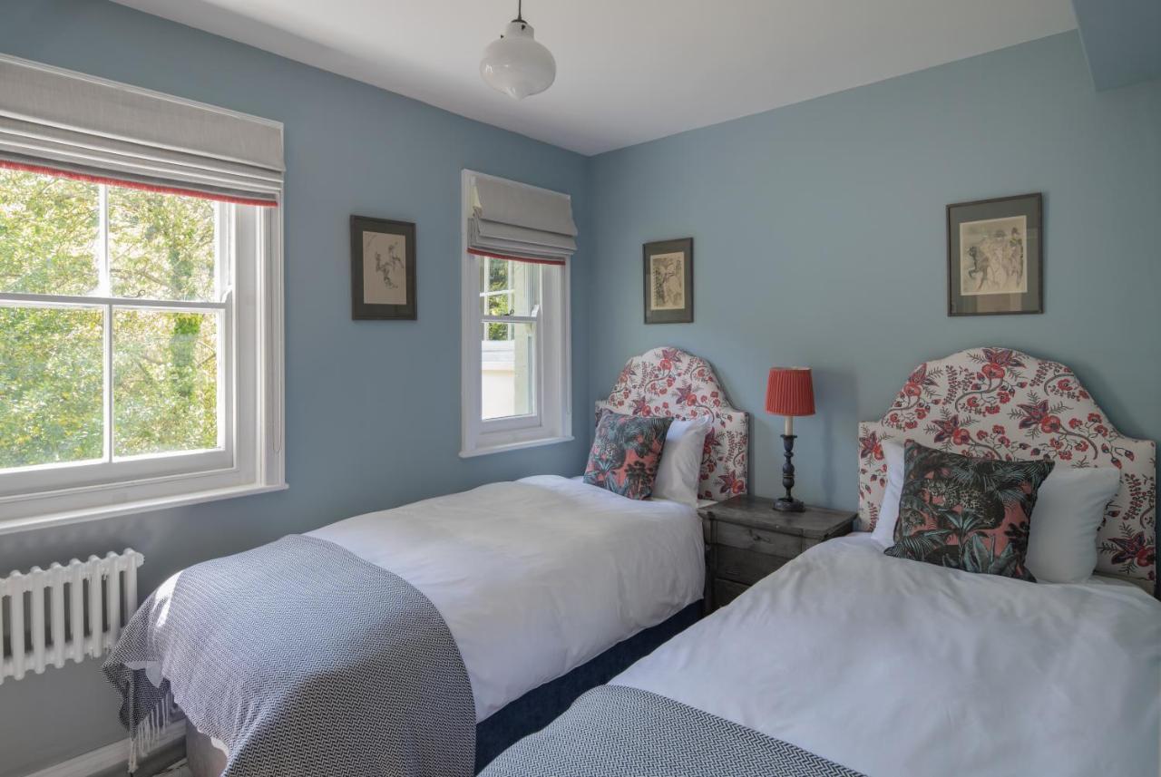 Henge Estate - Restored Manor House, Up To 11 En-Suite Bedrooms Shrewton Экстерьер фото